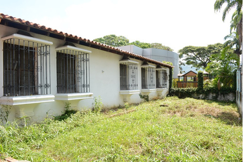 Casa Para Uso Comercial En Urbanización Carabobo Socc