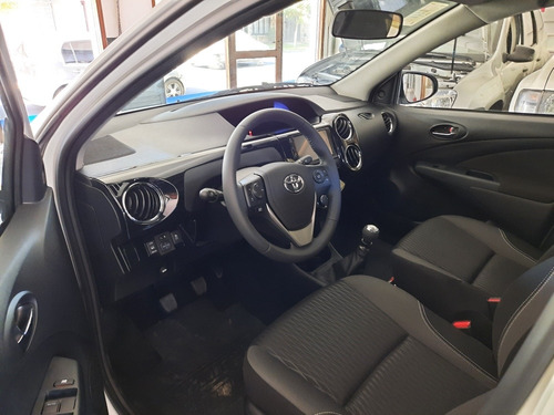 Imagen 13 de 14 de Toyota Etios Xls Pack Mt