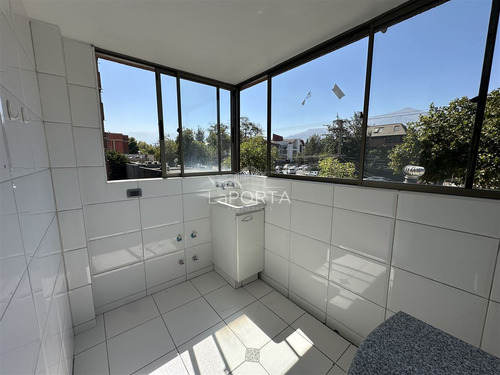 Amplio / Condominio Cerrado / Alto Las Condes