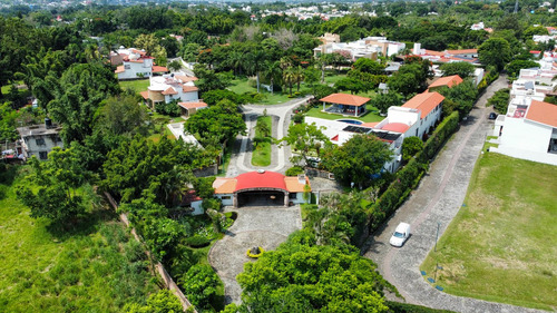 Terreno En Fraccionamiento Con Seguridad En Jiutepec