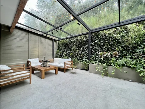 150m2 Casa En El Poblado