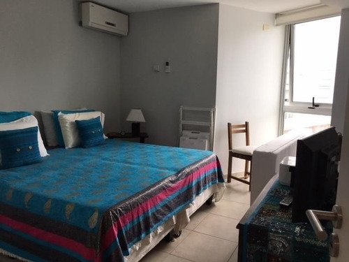 Venta De Apartamento 3 Dormitorios En Playa Brava,
