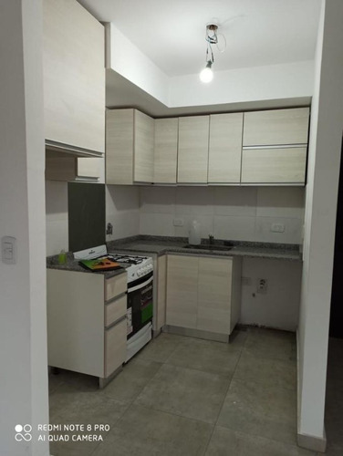 Imagen 3 de 12 de Monoambiente En Venta En Lomas De Zamora