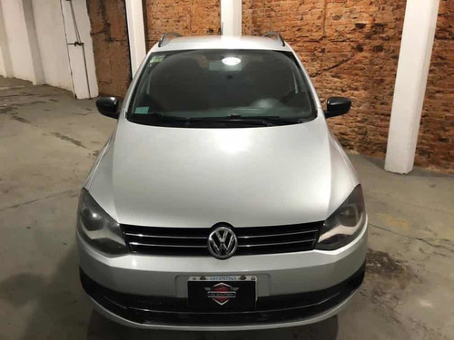 Volkswagen Suran 1.6 Comfortline 101cv 11a 2013