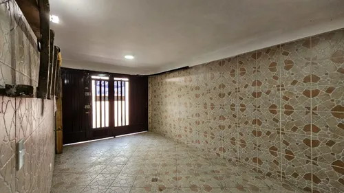 Casa En Venta En Estadio. Cod V12501