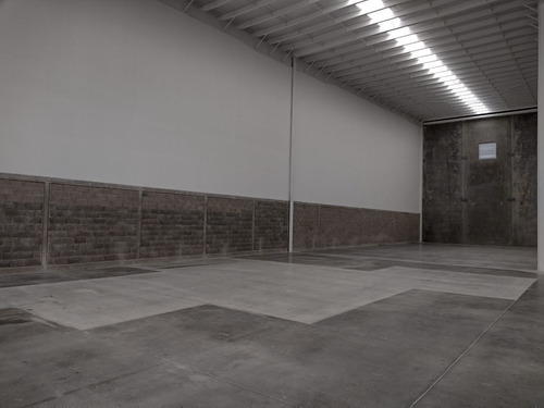 Se Renta Nave Industrial En Tultepec