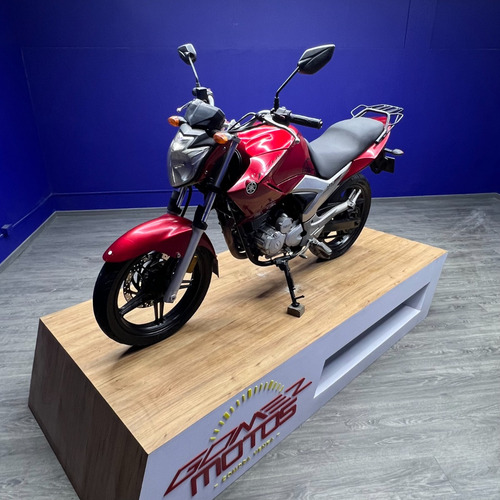 Imagen 2 de 9 de Yamaha Fazer 250 2012