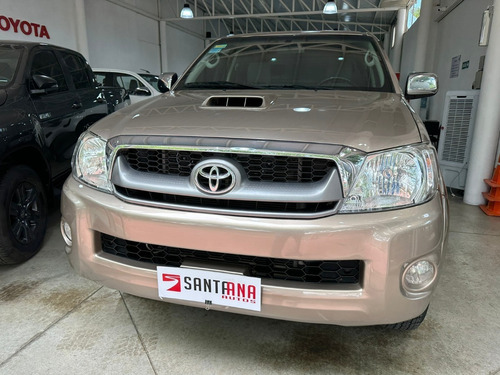 Imagen 2 de 11 de Toyota Hilux (l05) 3.0 C/d 4x2 Tdi Srv 163cv