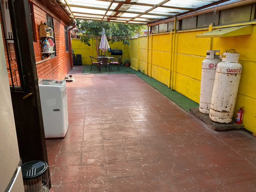 Vendo Amplia Casa Metro El Sol Maipu (104250)