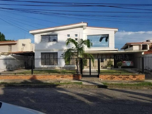 Imagen 1 de 19 de Casa Quinta En Venta Urb Andrés Bello, Maracay - Aragua 22-13325 Hc