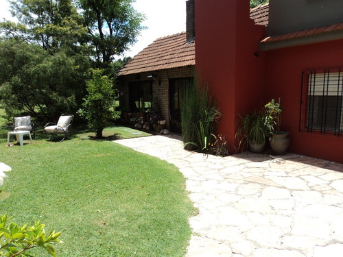 Imagen 3 de 14 de Venta Casa Quinta 3300m2 Pileta 12x5 Chalet 350m2 Cubiertos 3 / 4 Ambientes - Barrio El Remanso - Exaltacion De La Cruz Parada Robles - La Celosa Al 800 - Ramal Pilar - Ruta 8 Km 72