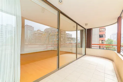 Departamento En Arriendo De 3 Dorm. En Las Condes