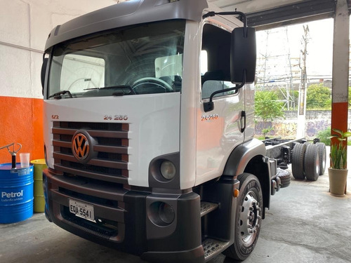 Vw   24250 Consteletion Truck  No  Chassi  Ano  2010 