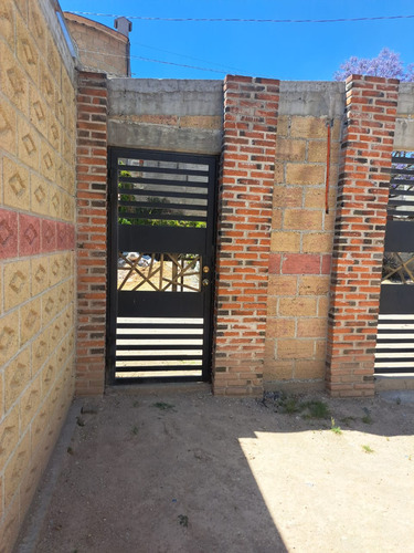 Bonita Casa En San Francisco Tepojaco