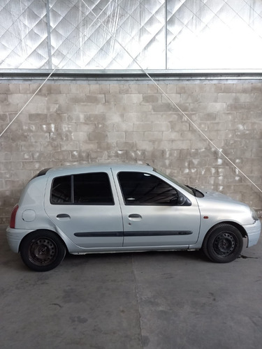 Imagen 6 de 10 de Renault Clio 2 1.9 Rnd Aa Pack Funcionando Año 2003