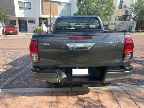 Toyota Hilux 2.7 Cabina Doble Sr Mt