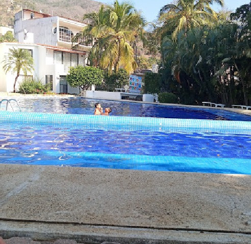 Imagen 2 de 10 de Hermosa Casa Cerca De Zona Diamante Amp