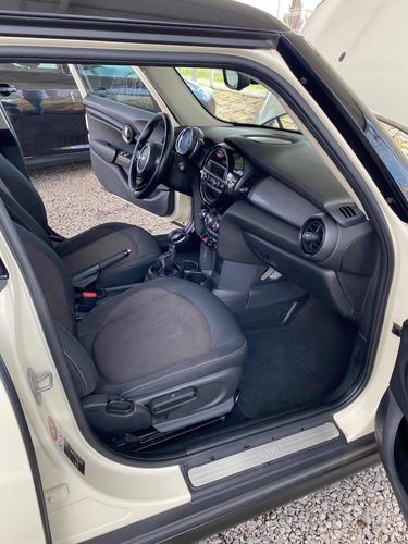 Imagen 14 de 15 de Mini Cooper 2018 1.5 Pepper 5 Puertas At