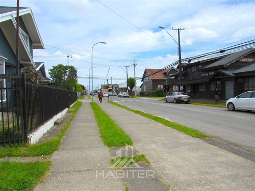 Casa En Venta De 5 Dorm. En Frutillar