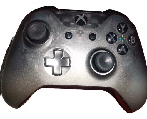 Control Microsoft Xbox One Phantom Black Special Edition (Reacondicionado)
