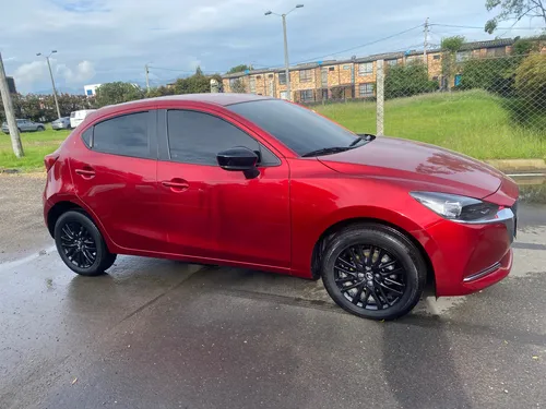 Mazda 2 1,5 touring carbon edition