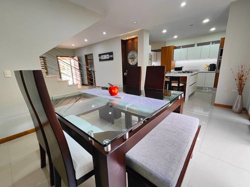 Imagen 4 de 21 de As Hermosa Casa En Urbanización Villa Eugenia As