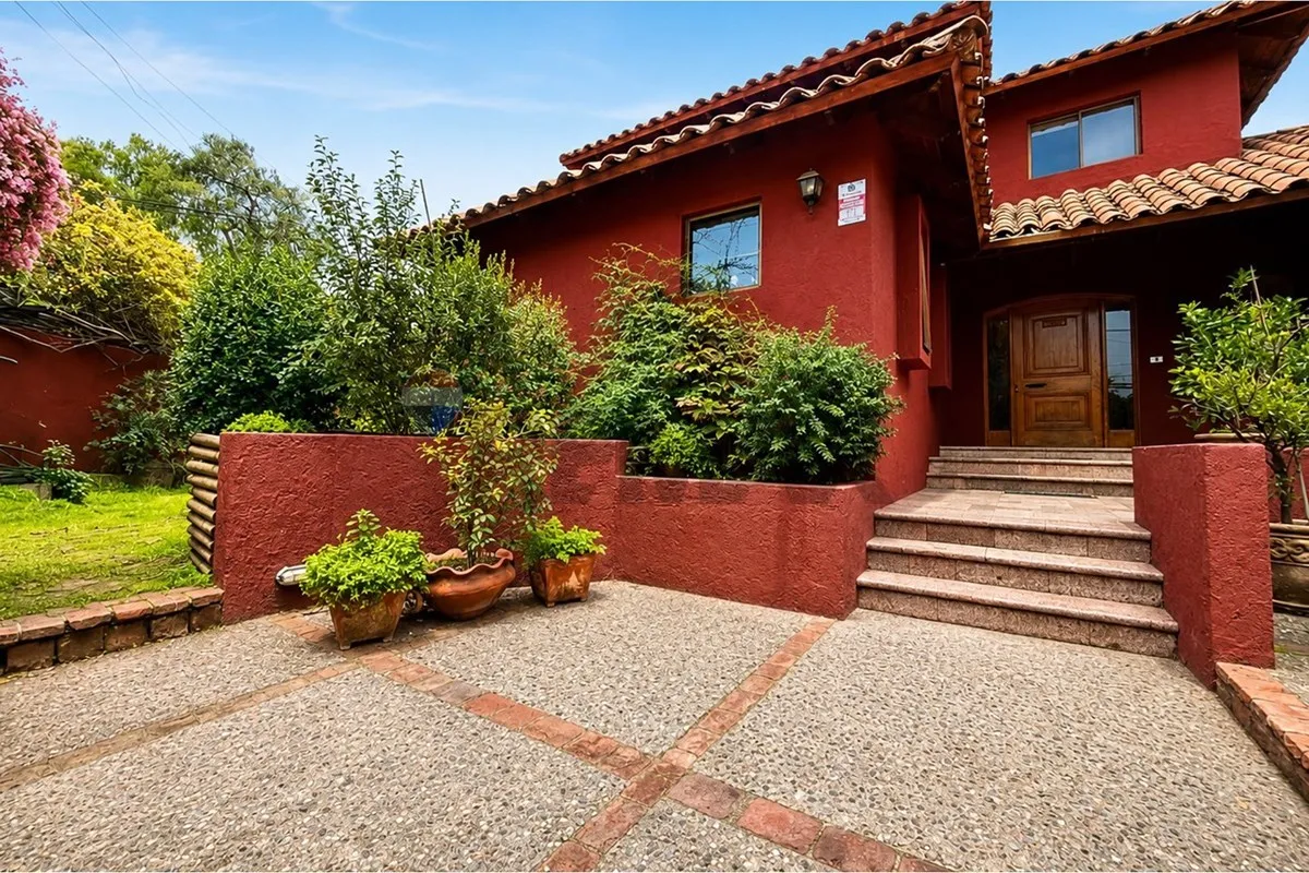 San Carlos De Apoquindo 5d+ 4b+ Estar+ Servicios