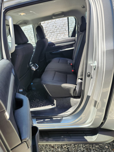 Toyota Hilux 4x4 Dc Srv 2.8 Tdi 6 At Har Modelo 2024 0km