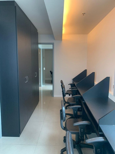 Imagem 15 de 21 de Sala Comercial Para Alugar Na Rua Gavião Peixoto, Icaraí, Niterói - Rj - Liv-13373