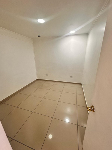 Se Arrienda Hermoso Local Comercial Ideal Para Centro Medico