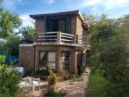 Imagen 1 de 7 de Casaquinta En Venta - Barrio El Cazador