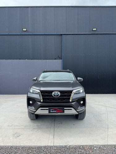 Toyota Hilux SW4 2.8 Srx 177cv 4x4 7as At