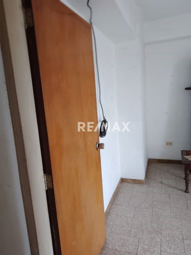 Imagen 12 de 18 de Venta Apartamento Conjunto Residencial Guatire, Casco Central