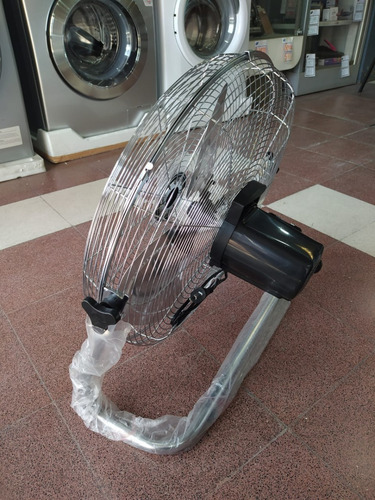 Turbo Ventilador Liliana Vtfm18 Cromado 3 Aspas 18 Pulgadas