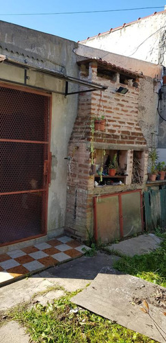 Casa En Venta - 2 Dormitorios 1 Baño - Cochera - 311,6mts2 - Ensenada
