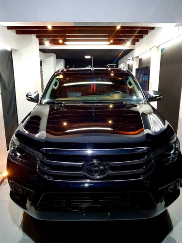 Toyota Hilux 2.8 Cd Srv 177cv 4x4 At 2016
