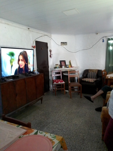 Se Vende Casa De Tres Dormitorios, Santa Rosa, Canelones.