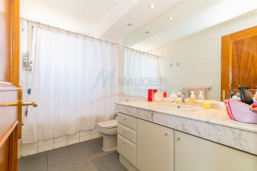 Departamento En Venta De 3 Dorm. En Las Condes