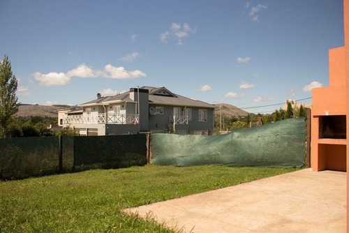 Casa De Dos Dormitorios Con Vista A Las Sierras