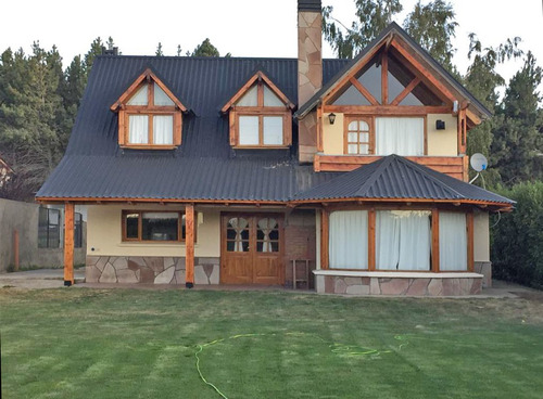 Imagen 2 de 16 de Casa Con Excelente Vista En Bariloche Hasta 8 Personas