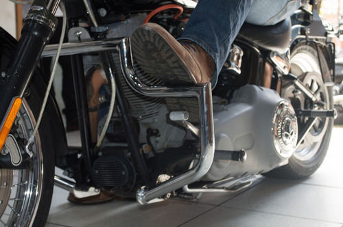 Imagem 7 de 10 de Mata Cachorro, Protetor De Motor Harley Davidson Softail