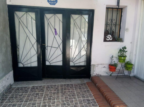 Imagen 3 de 12 de Casa Dos Dormitorios Con Cochera