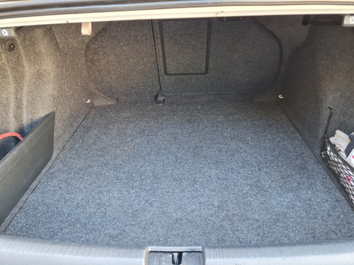 Volkswagen Vento 2.5 Luxury 170cv 2016