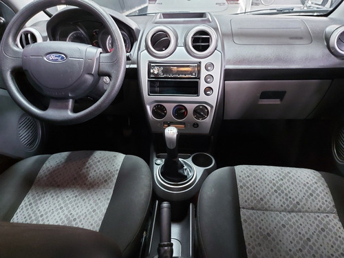 Ford Fiesta 1.6 Rocam Se Flex 5p 2014