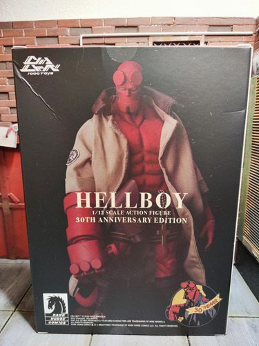 1000toys Hellboy Action Figure 30th Anniversary Edition (Usado)