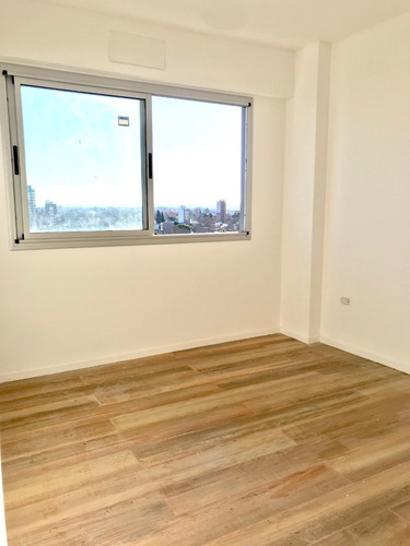 2 Ambientes Semi Piso De Categoría A Estrenar En Banfield