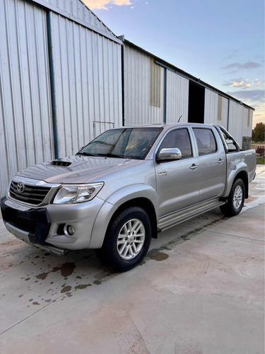 Toyota Hilux 3.0 Cd Srv 171cv 4x2 - B3