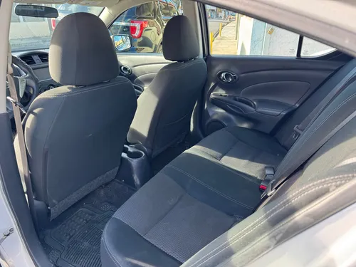 Nissan Versa Sv 2019
