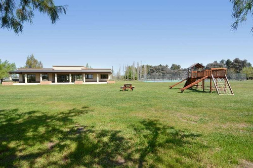 Lote De 1035 M2 En Venta En Barrio Mirabosques, Etapa I. Los Cardales.