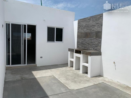 Casa Sola En Venta Fracc. Los Nogales Residencial En Durango
